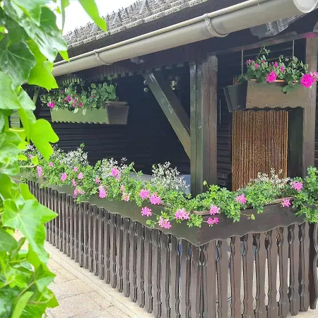 Amb Village Point * Dob